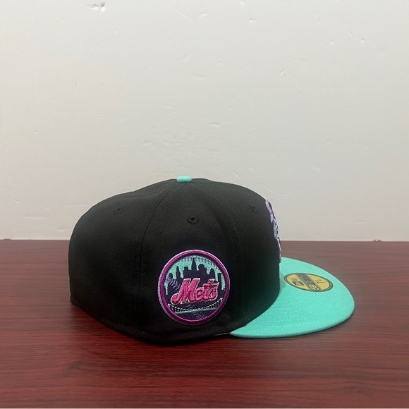 New Era, 59Fifty Fitted Hat, New York Mets, Black, Purple & Green - Picture 4 of 11